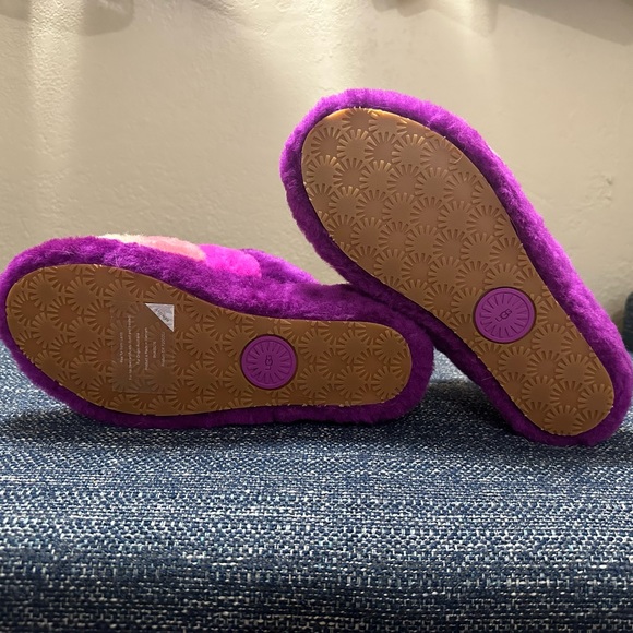 UGG Fluff Yeah Slides - Picture 8 of 9